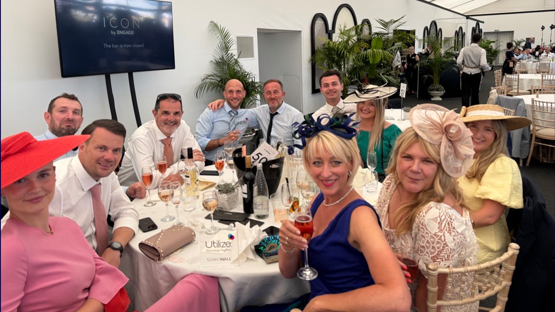 Ascot Exclusive Utilize